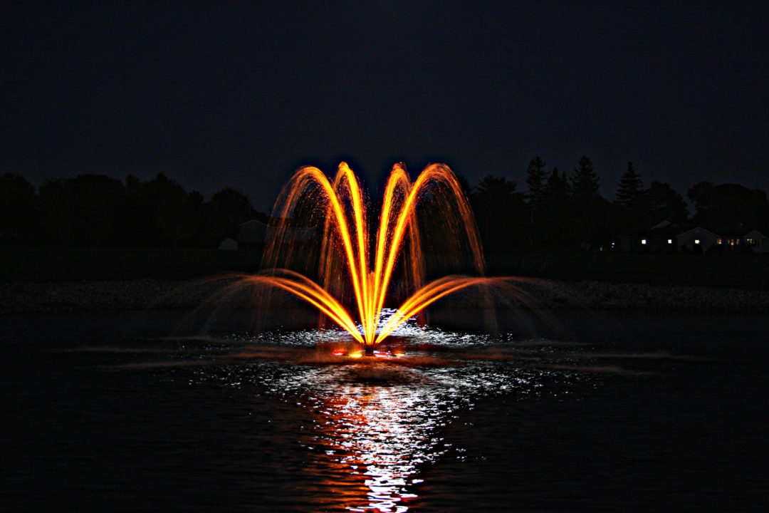 Floating Fountains - AquaMaster